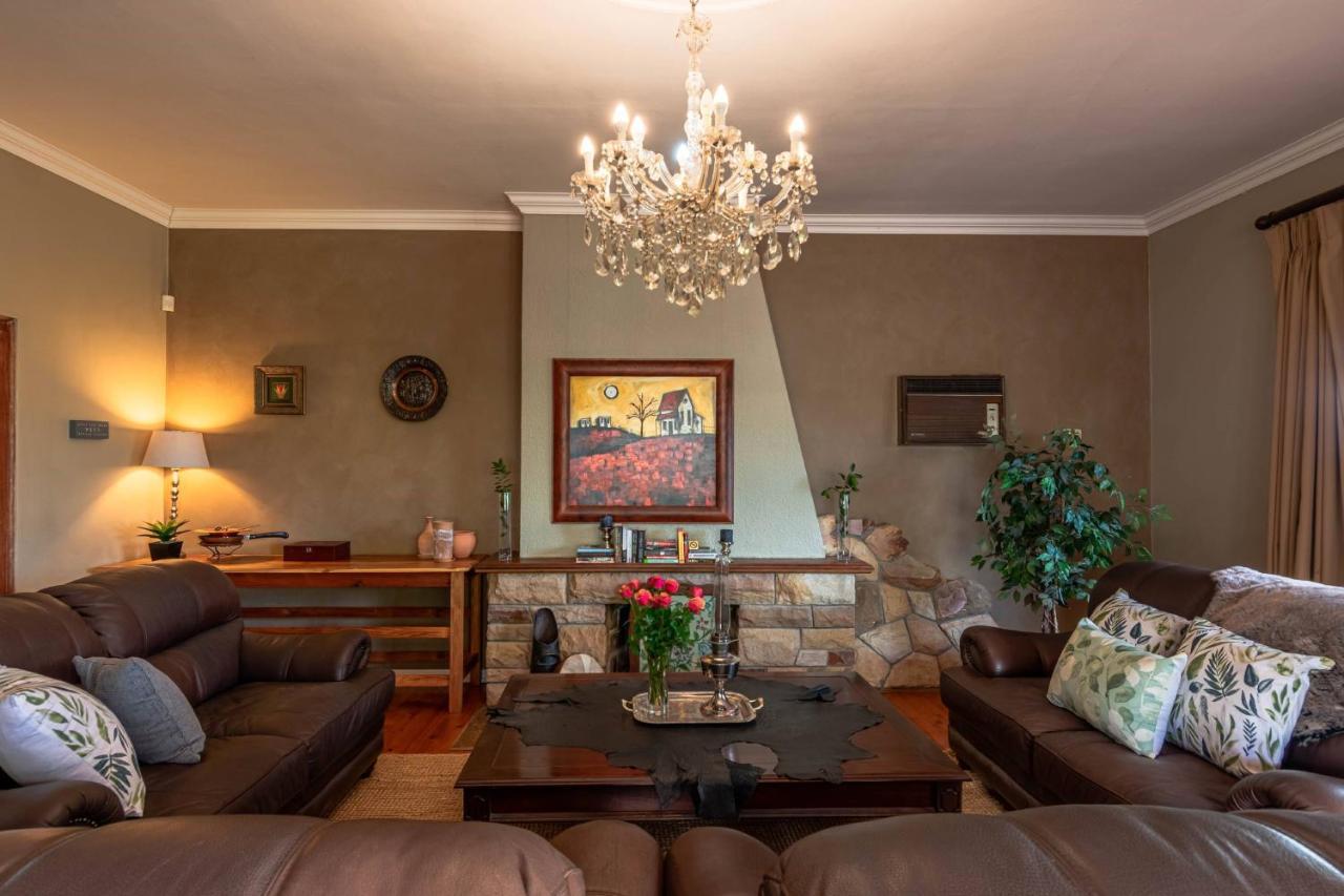 Mooiplaas Guesthouse Oudtshoorn Dış mekan fotoğraf